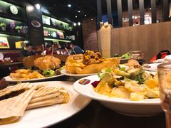 -拉亚汉堡经典餐厅(商城路店)