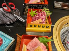 -山川小町·极番烧肉(新地假日广场店)