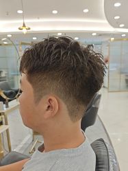 -八佰伴8008星级形象店