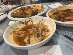 -汗腾格里·风味餐厅(新疆驻京办店)
