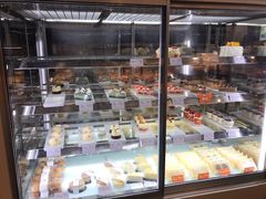 面包甜点陈列柜-御蝶坊生日蛋糕KNAC(新村店)