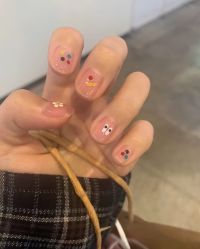 -洛伊科技抗衰护肤中心