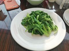 -上海怡沁园度假酒店