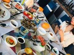 -世贸旋转自助餐厅(360°高空观景店)