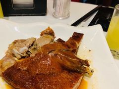 -铜锣湾·有麝自然香(渝北财富中心店)