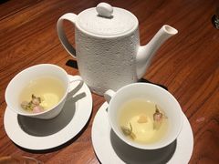 -燕庭·纯燕窝·甜品下午茶(南京西路店)