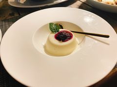 -MONICH牛排融合餐厅(和义大道购物中心店)