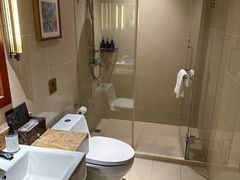 -和颐酒店(广州琶洲会展中心广州塔赤岗地铁站店)