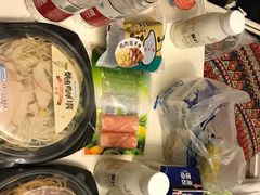 -全家便利店(愚园店)