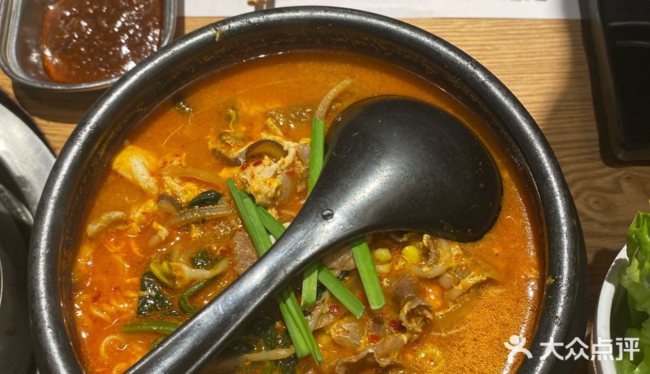 肉祭烧肉一番(万科里店)肉很好吃. 烤的刚刚好