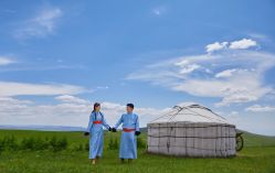 点击看大图 -苏雅影像蒙古婚纱摄影工作室