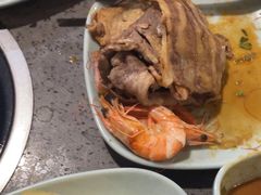 -金滏山烤肉·海鲜·火锅自助餐厅(襄阳万达店)