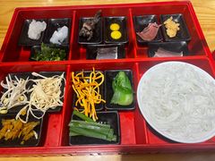 -勺子米线·云南传统小吃市集(四方街店)