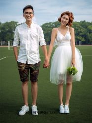 俏皮可爱-巴黎婚纱摄影工作室