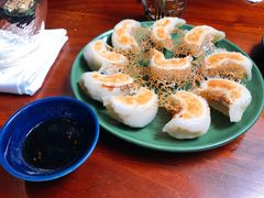 三鲜锅贴-君悦酒店·1881·北京烤鸭