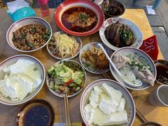 -老方桌烂蹄花川菜馆(九龙坡店)