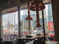 靠窗位-御记碳烤肥牛(东城万达店)