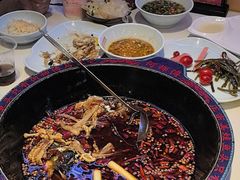 -何师傅美蛙鱼头(汉街店)