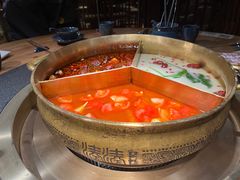 -湊湊火锅·茶憩(南京东路悦荟店)