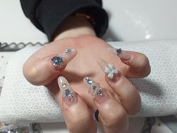 -星辰·新中式美甲美睫工作室