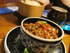 传统黑三剁配薄饼-雀舞云南菜(天津天河城购物中心店)