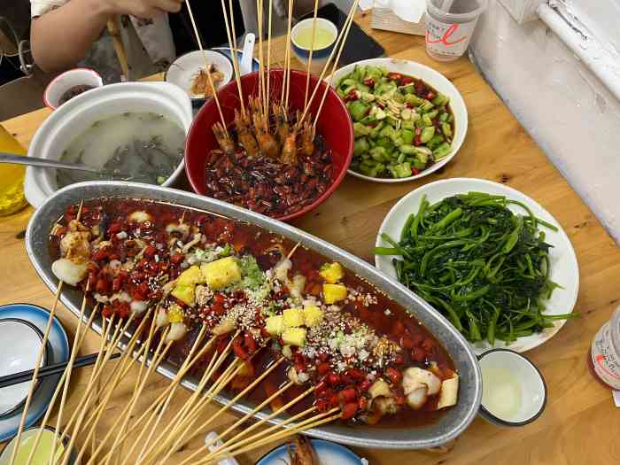 山城饭局·市井江湖菜(南坪万达店)-"位置也很好找,就在优衣库对面