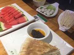 -小小河边鱼(天润城店)