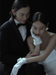 -至臻微拉婚纱摄影