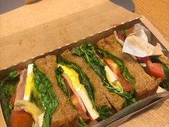 鸡蛋培根三明治-星巴克(天津滨海国际机场1店)