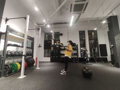 -汗水空间私教健身连锁(SM广场店)