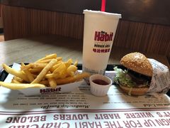 -The Habit Burger Grill 哈比特汉堡(复兴soho店)