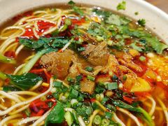-爆炸头阿姨小四川正宗川味小吃(无任何分店)
