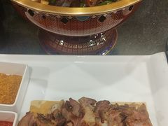 -鲁菜根·泰安菜(万达店)