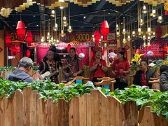 -老滇山寨•云南特色菜•地方菜•民族风情歌舞表演(金碧店)