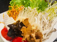 -八珍玉食鸡煲·打边炉(印象城店)