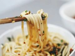 -辣辣小吃豆花米线(大观篆新农贸市场店)