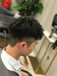 点击看大图 -八佰伴8008星级形象店
