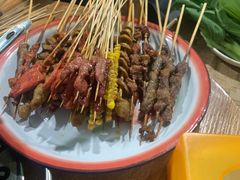 -茸梅路右拐龙虾-农家菜(松江店)