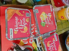 -必胜客(余姚五彩城店PH店)