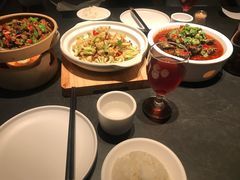 -鸽子侯·家宴·平价海鲜(市图书馆店)