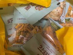 -三只松鼠生活馆(芜湖弋江金鹰店)