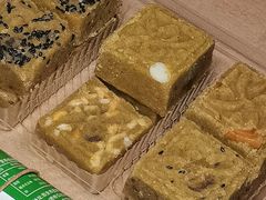 -新月蛋糕西点专卖店(大麦街店)