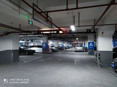 -绿地·新都会-地下停车场