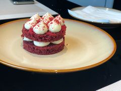红丝绒蛋糕-上海苏宁宝丽嘉酒店·Cafe Bellagio西餐厅