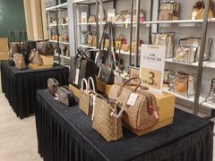 -唯品会(北京国瑞城店)