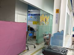 -沃尔玛(前山店)