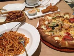 -必胜客(新中纬店)