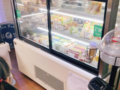 面包甜点陈列柜-花园饼屋·吐司蛋糕面包(星海店)