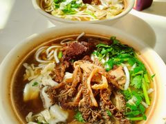 -花溪王记牛肉粉(四季花溪商场店)