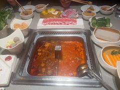 -海底捞火锅(宝龙广场夜宵主题店)